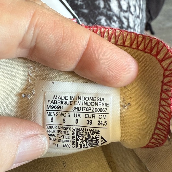 Converse Red and White Canvas Sneakers with Rubber Toe Cap - Picture 6 of 6